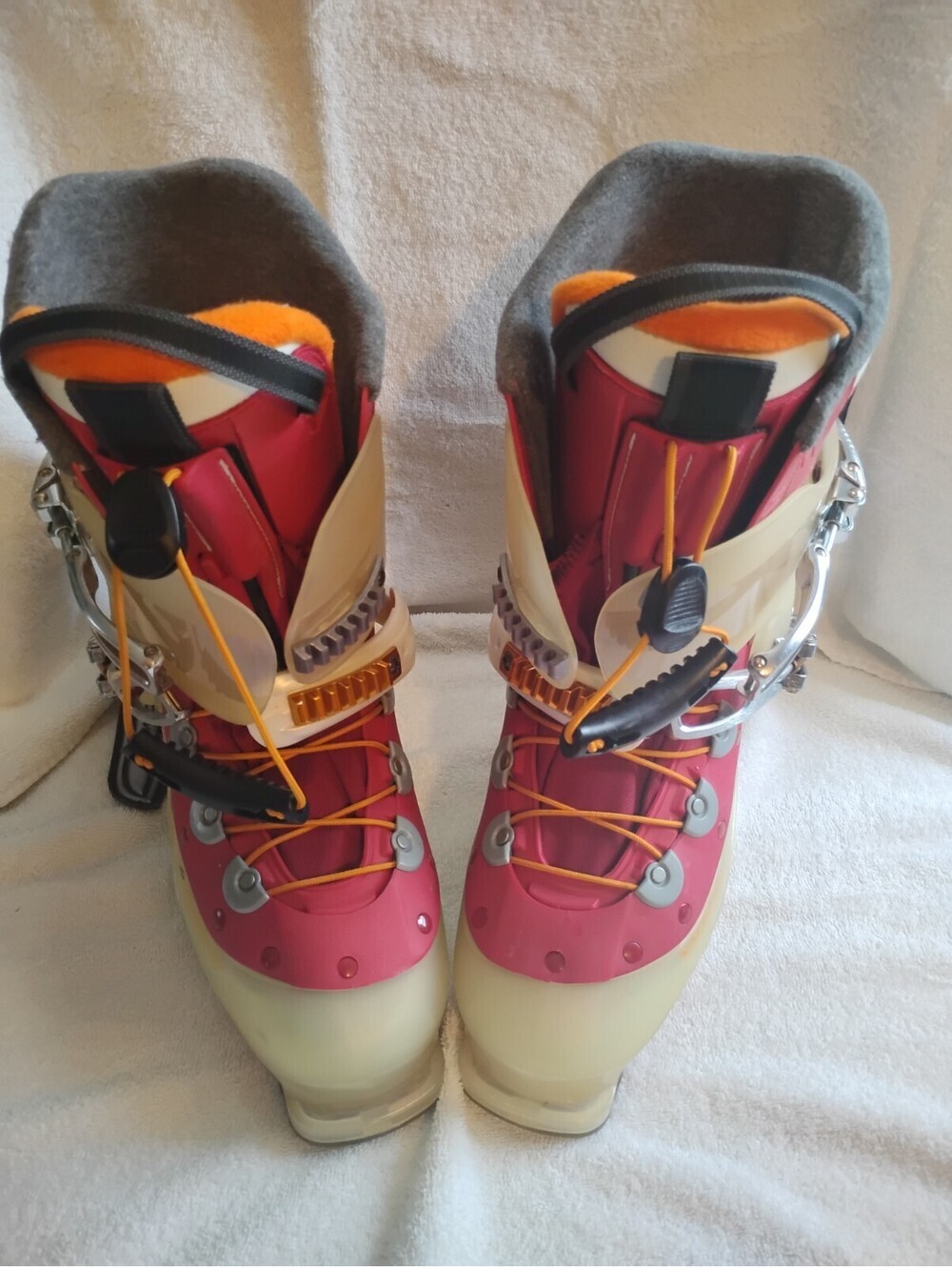 Salomon SES SnowTrip SKI BOOTS size 10 THINK SNOW ✱✻✼